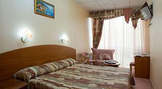 Гостиница Бриз отель Сочи Двухместный номер «Комфорт» с 1 кроватью или 2 отдельными кроватями-1